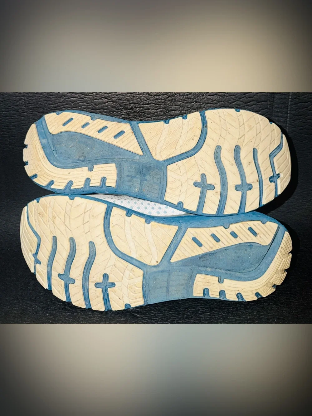 Brooks White and Blue Glycerin Running Sneakers